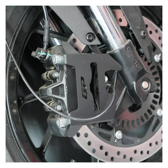 GP Kompozit CF Moto 250 SR 2026 Uyumlu Ön Kaliper Koruma Kapağı Siyah (1)
