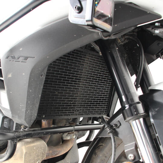 GP Kompozit Honda NT 1100 2022-2025 Uyumlu Radyatör Koruma Siyah - 3