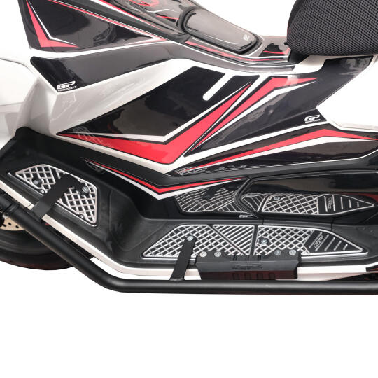 GP Kompozit Honda PCX 125 2025-2026 Uyumlu Basamak Alüminyum Siyah (1)