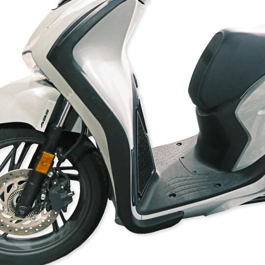 GP Kompozit Honda SH 125 2024-2025 Uyumlu Bacak Koruma Siyah (1)