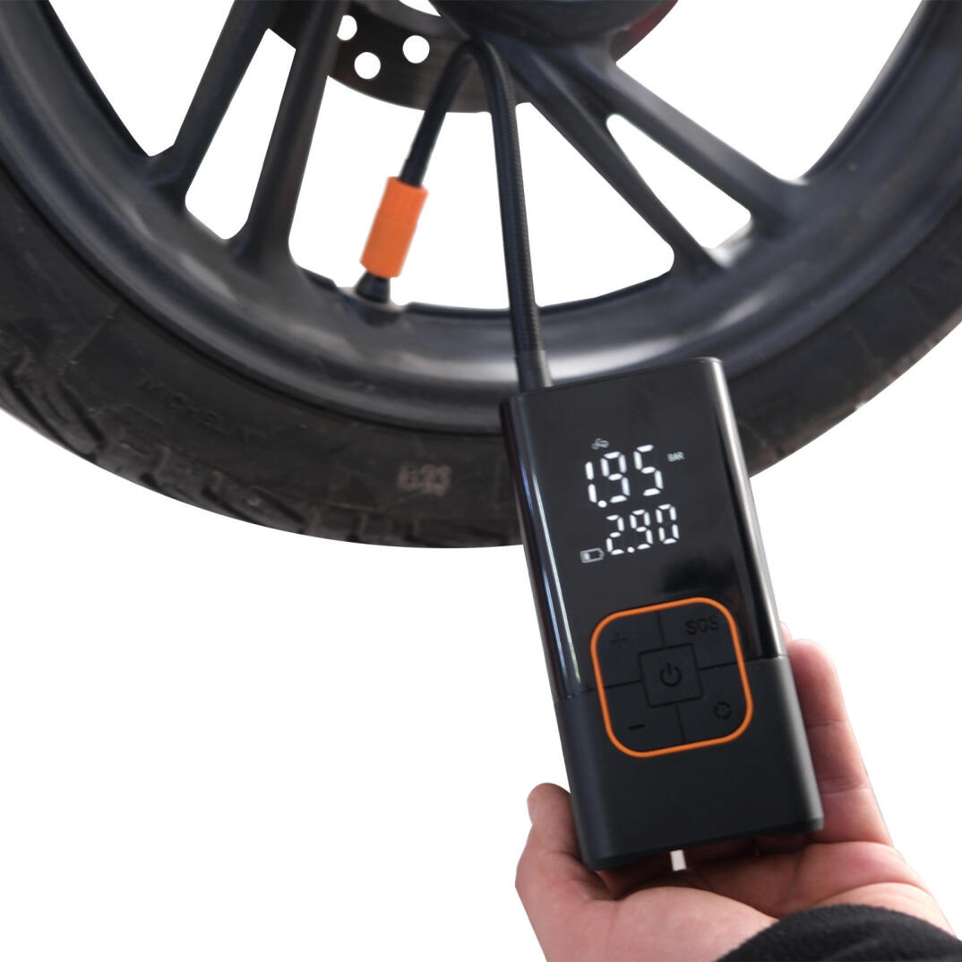 GP Kompozit LTK001 4in1 Dijital Ekranlı 150 PSI Taşınabilir Şarjlı Hava Pompası - 2