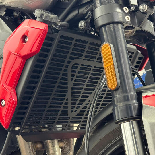 GP Kompozit RDY02 Triumph Trident 660 2021-2025 Uyumlu Radyatör Koruma Siyah - 3