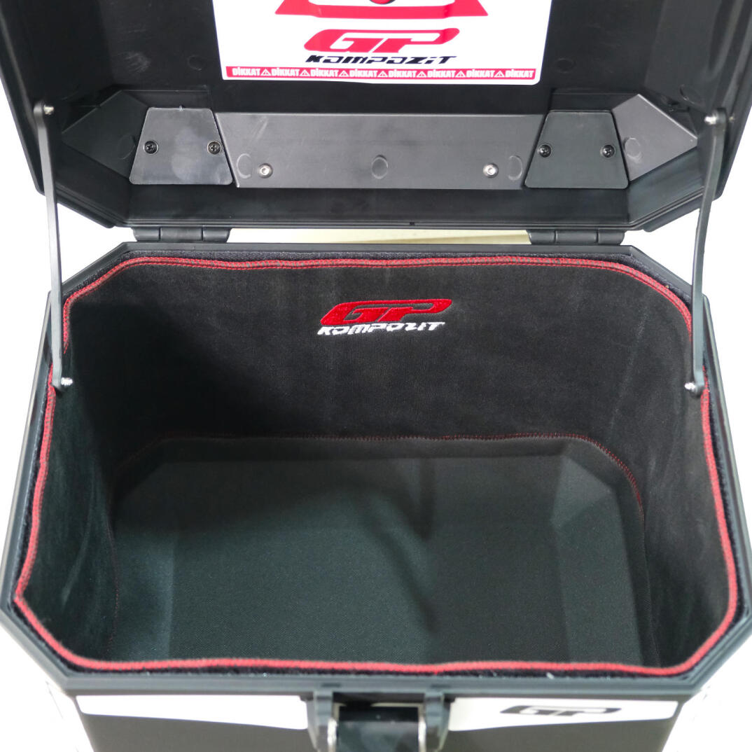 GP Kompozit Universal 33 lt Plastik Motosiklet Çantası Siyah - 4
