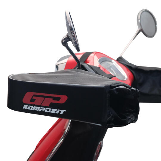 GP Kompozit Universal Scooter El Korumalı Rüzgarlık Siyah (1)