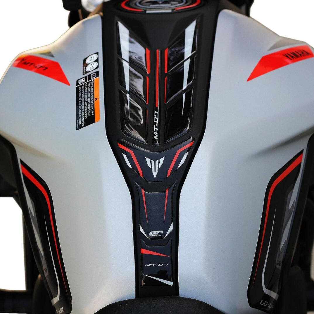 GP Kompozit Yamaha MT-07 2018-2020 Uyumlu Tank Pad Seti Kırmızı - 2