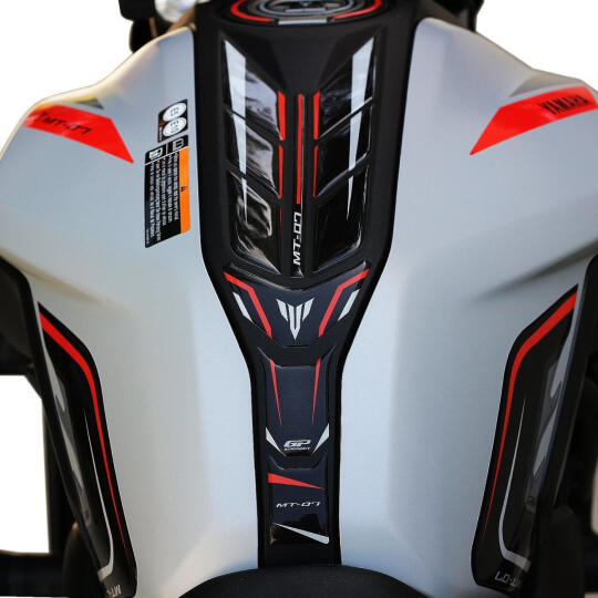 GP Kompozit Yamaha MT-07 2018-2020 Uyumlu Tank Pad Seti Siyah (1)