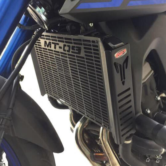 GP Kompozit Yamaha MT-09 2013-2016 Uyumlu Korumalı Radyatör Koruma Siyah - 3