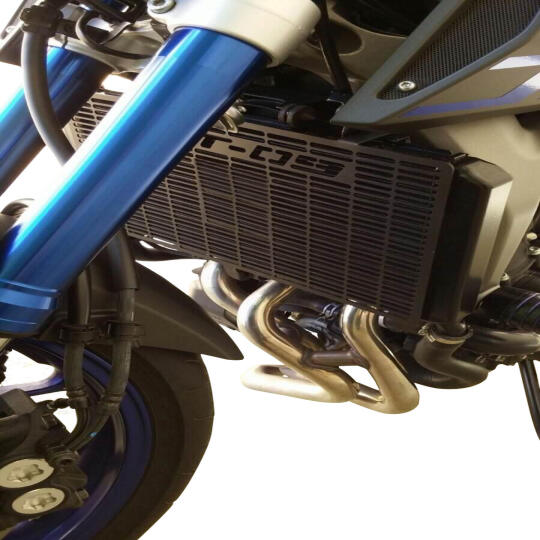 GP Kompozit Yamaha MT-09 2013-2016 Uyumlu Radyatör Koruma Siyah - 3