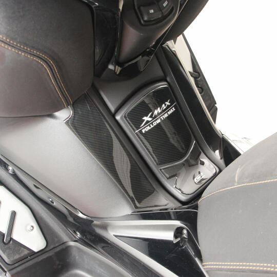 GP Kompozit Yamaha XMAX 2023-2026 Uyumlu Tank Pad Gri (1)