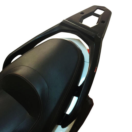 GP Kompozit Yamaha XMAX 250 2011-2013 Uyumlu Arka Çanta Demiri Siyah (1)