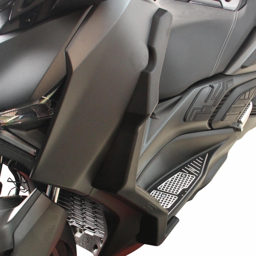 GP Kompozit Yamaha XMAX 250 2023-2026 Uyumlu Bacak ve Sele Altı Grenaj Koruma Seti Siyah - 4