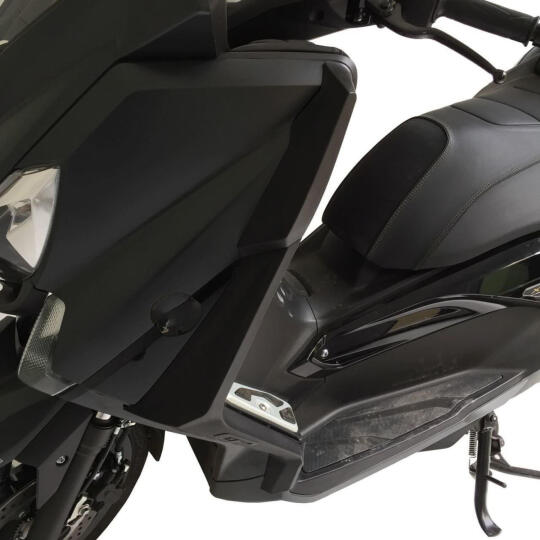 GP Kompozit Yamaha XMAX 250 / 400 2014-2017 Uyumlu Bacak Koruma Siyah (1)