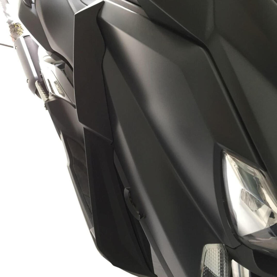 GP Kompozit Yamaha XMAX 250 / 400 2014-2017 Uyumlu Bacak Koruma Siyah - 3
