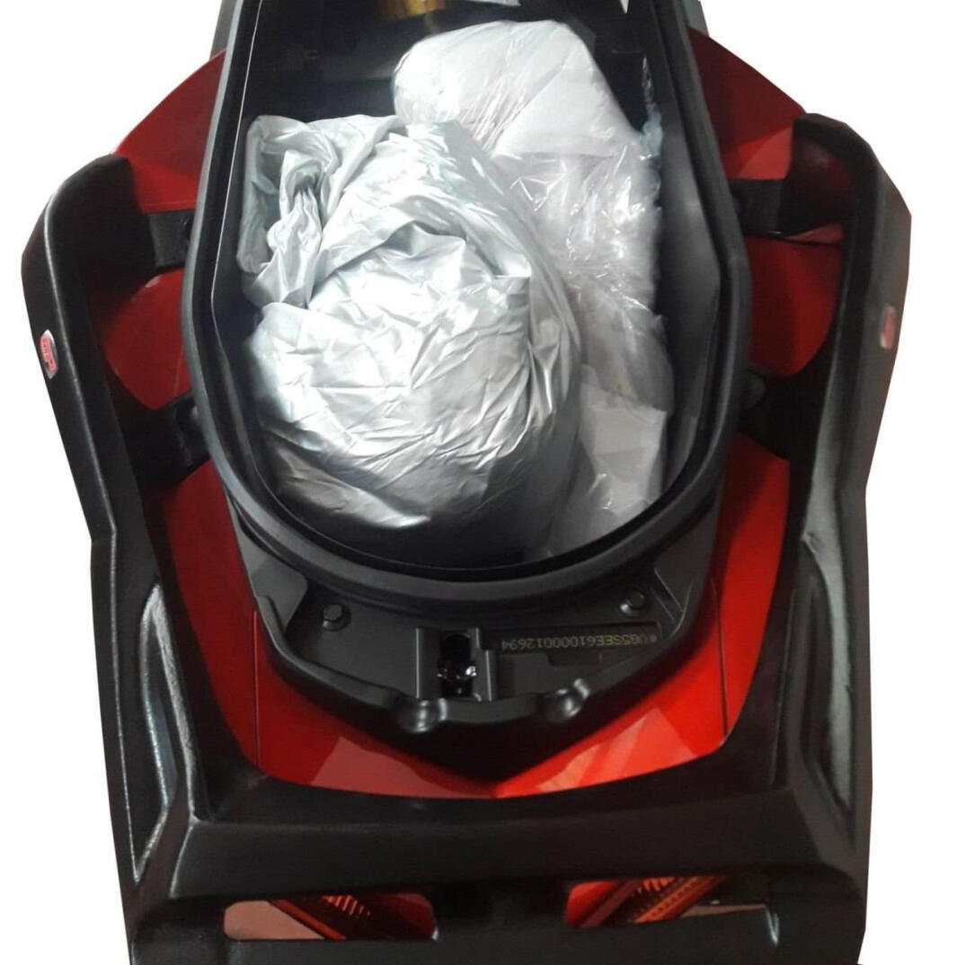GP Kompozit Yamaha XMAX 250-400 2018-2026 Uyumlu Arka Çanta Demiri Siyah - 5