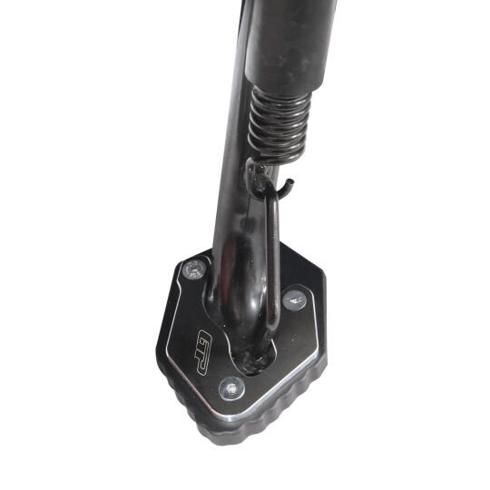 GP Kompozit Yamaha XMAX 250-400 2018-2026 Uyumlu Ayak Genişletme Siyah (1)