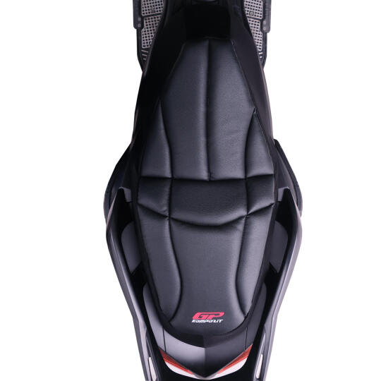 GP Kompozit Yamaha XMAX 250-400 2018-2026 Uyumlu Fileli Motosiklet Konfor Sele Kılıfı Siyah - 4